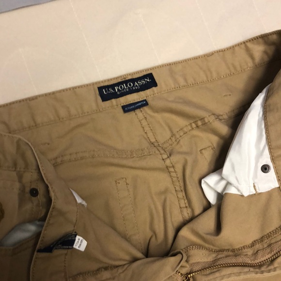 Men’s Polo Khaki - Picture 2 of 4